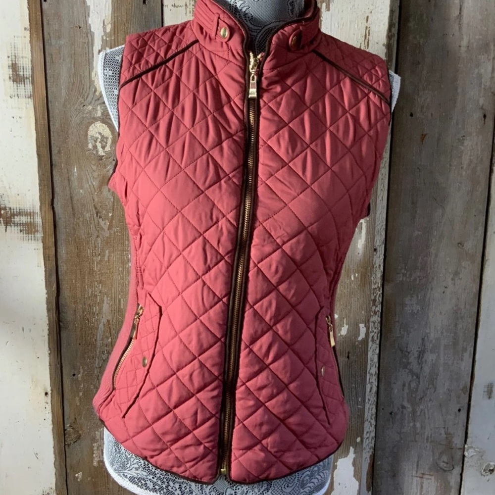 ACTIVE USA Dusty Rose Puffer Vest Size Small